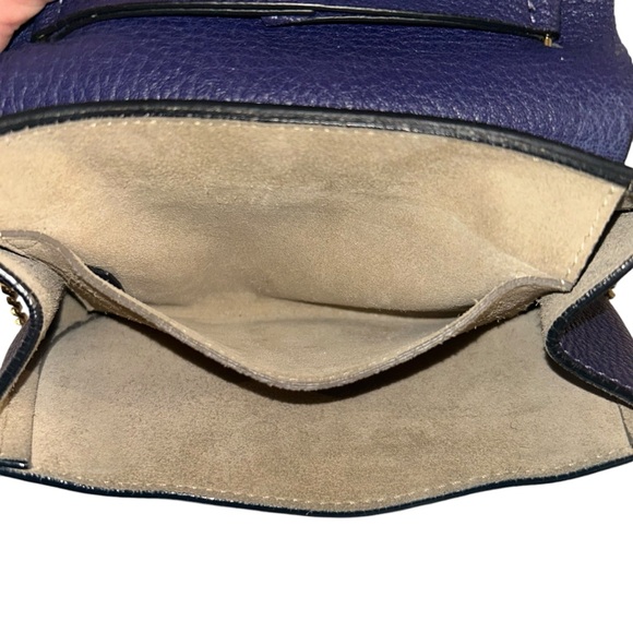 Chloe Small Drew Leather Crossbody Bag With Gold Hardware And Chain Strap - Picture 8 of 9